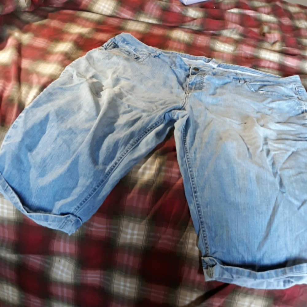 Capri Jeans